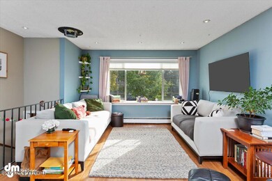 04-Living Room Unit 1 MS_0556