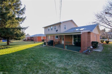 1031 N 11th St, Whitehall, PA 18052 - photo 7