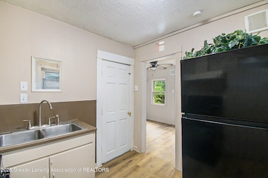727 S Magnolia Ave, Lansing, MI 48912 - photo 7