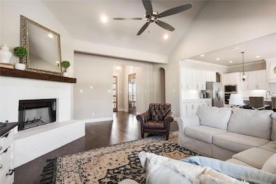 1004 Alicia Ct, Weatherford, TX 76087 - photo 6