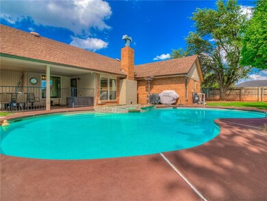 1328 NE 22nd St, Moore, OK 73160 - photo 4