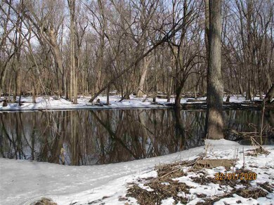 2918 W Bass Creek Rd, Beloit, WI 53511 - photo 2