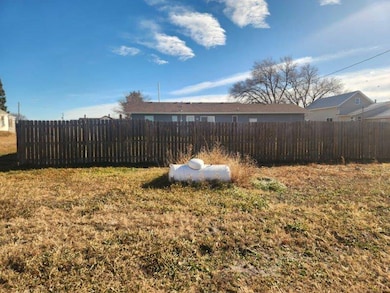 306 Robinson St, Grant, NE 69140 - photo 6