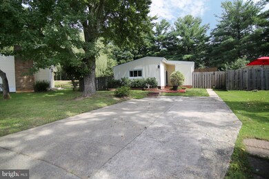 2303 Kingsbury Ln, Woodbridge, VA 22192 - photo 2