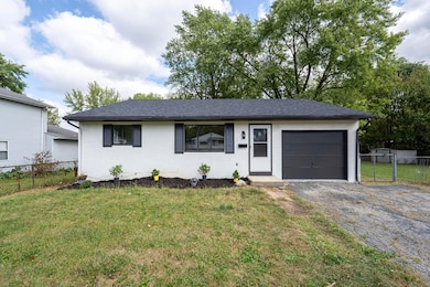 2810 Baughman Ave, Columbus, OH 43211 - photo 3