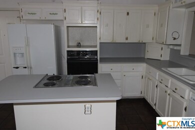 206 Texas St, Copperas Cove, TX 76522 - photo 7