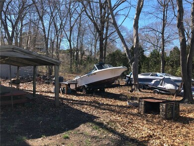 14,454 square foot  level lot, with 90' of frontag