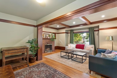 2530 T St, Sacramento, CA 95816 - photo 6