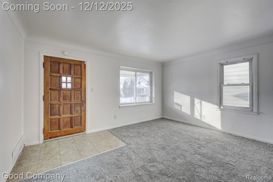 967 E Shevlin Ave, Hazel Park, MI 48030 - photo 2
