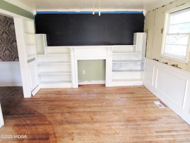 Living room 2