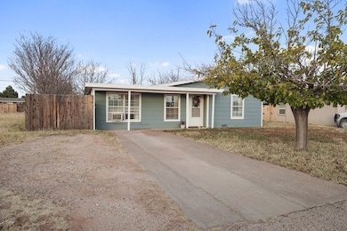 3706 Cedar Spring Dr, Midland, TX 79703 - photo 2