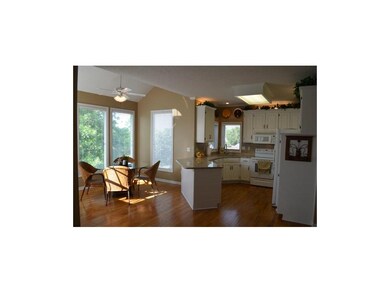 Kitchen & Breakfast Room