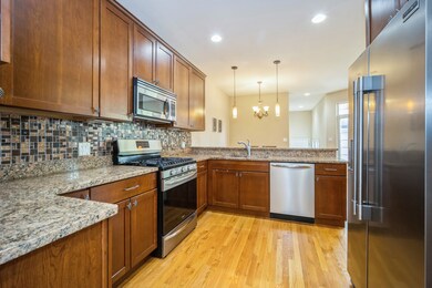 4246 Linden Tree Ln, Glenview, IL 60026 - photo 5