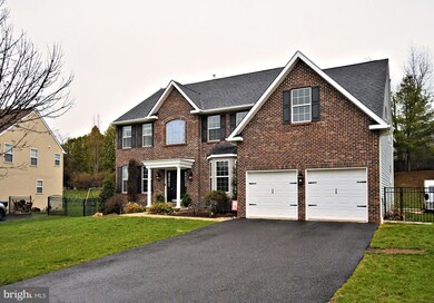 1029 Creekview Dr, Pennsburg, PA 18073 - photo 2