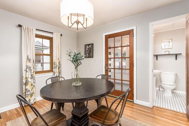 T 950 Grandon Ave00025