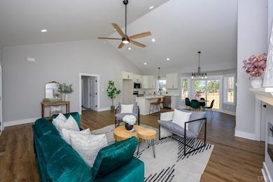 2271 Lipscomb Rd, Moneta, VA 24121 - photo 4