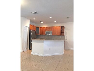 10721 NW 75th St, Doral, FL 33178 - photo 4