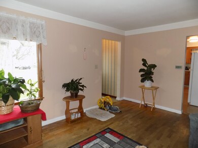 Living rm 4