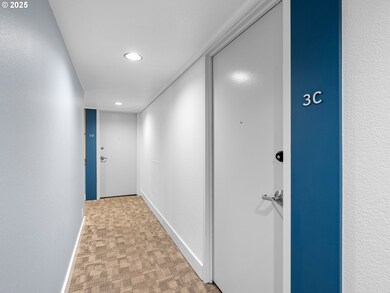 Harrison West unit 3C, Portland, OR 97201 - photo 4