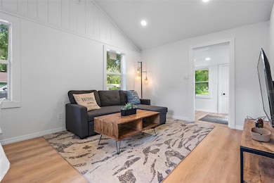 2602 Elm St, Seffner, FL 33584 - photo 7