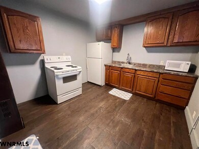 2015 Avenue E, Scottsbluff, NE 69361 - photo 4