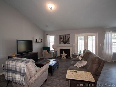 20501 E 41st Place S, Broken Arrow, OK 74014 - photo 4