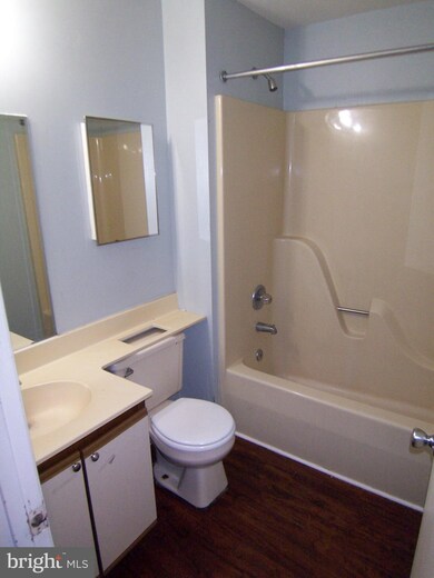 99 Ashlar Hill Ct, Parkville, MD 21234 - photo 3