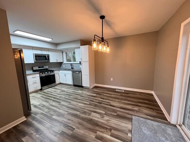 5862 W Skyline Dr, La Porte, IN 46350 - photo 5