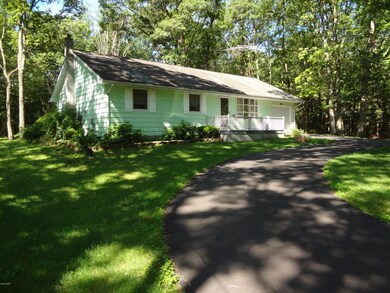 457 Oak St, Cresco, PA 18326 - photo 5