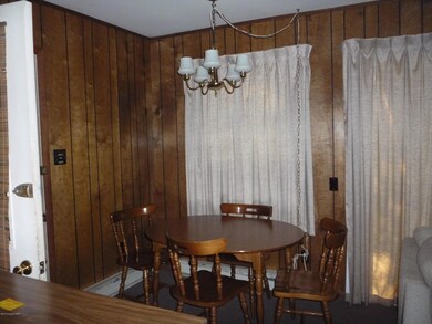 6322 Ventnor Dr, Tobyhanna, PA 18466 - photo 3