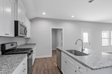 811 Waterford Way, Joshua, TX 76058 - photo 7