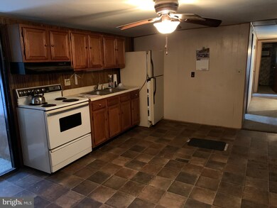 35 W Union St, Tamaqua, PA 18252 - photo 7