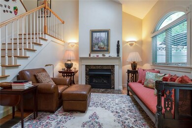 131 Fruit Hill Ave unit 11, North Providence, RI 02911 - photo 4