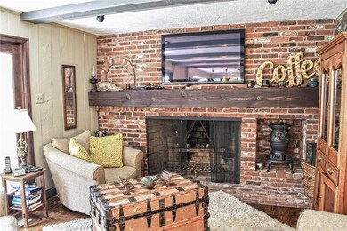 Another look at the living space that is open to t