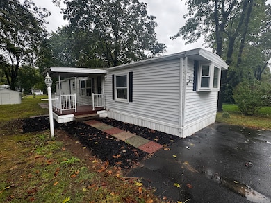 33 Whitewood Rd, Killingworth, CT 06419 - photo 2