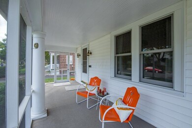 1 porch 1