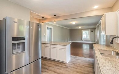 3006 48th St, Des Moines, IA 50310 - photo 6