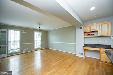 4653 Cherry Valley Dr, Rockville, MD 20853 - photo 5