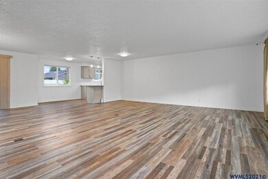 977 Julie St N, Keizer, OR 97303 - photo 5