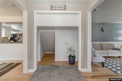 1305 Broadway St SW, Albany, OR 97321 - photo 2