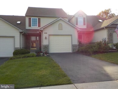 126 Gantz Meadows, Mount Joy, PA 17552 - photo 2