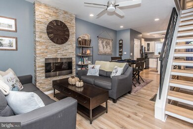 2307 Greenwich St, Philadelphia, PA 19146 - photo 7