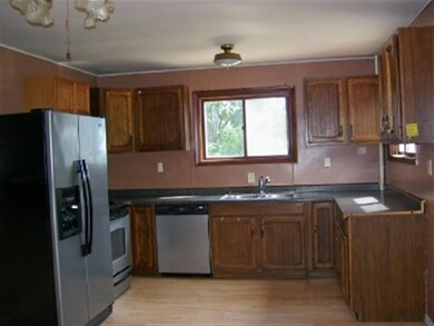 5702 S County Road D, Beloit, WI 53511 - photo 3