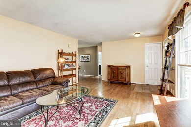 11707 Montague Dr, Laurel, MD 20708 - photo 4