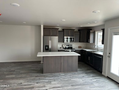 131 Marshall Loop 3