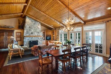 Main house - spacious living and dining area with 