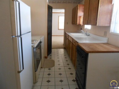 2413 SW Gage Blvd, Topeka, KS 66614 - photo 3