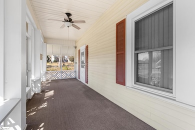 201 McDonald St, Whitmire, SC 29178 - photo 4