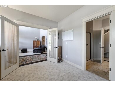 429 E 14th St, Lafayette, OR 97127 - photo 5