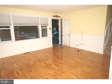 1305 Bradford Rd, Oreland, PA 19075 - photo 2